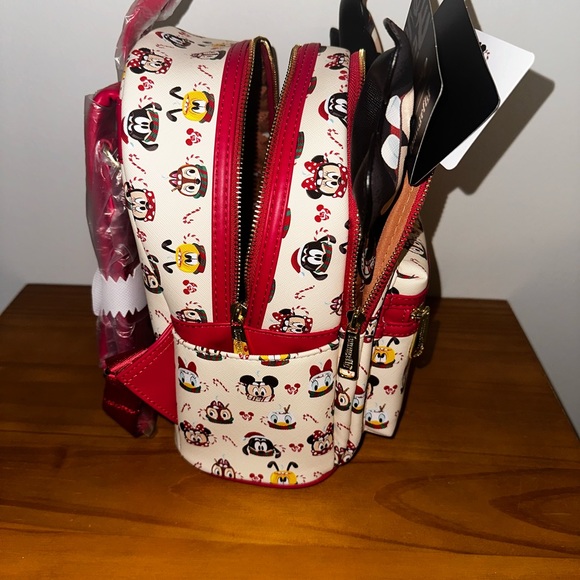 Loungefly Disney Christmas Characters Hot Cocoa Scented With Ears NEW One Size - Picture 9 of 10